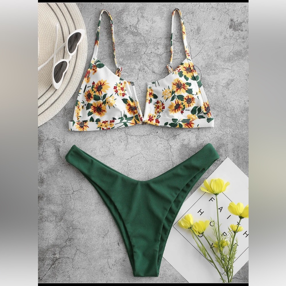 Ribbed Flower V Wired High Leg Bikini